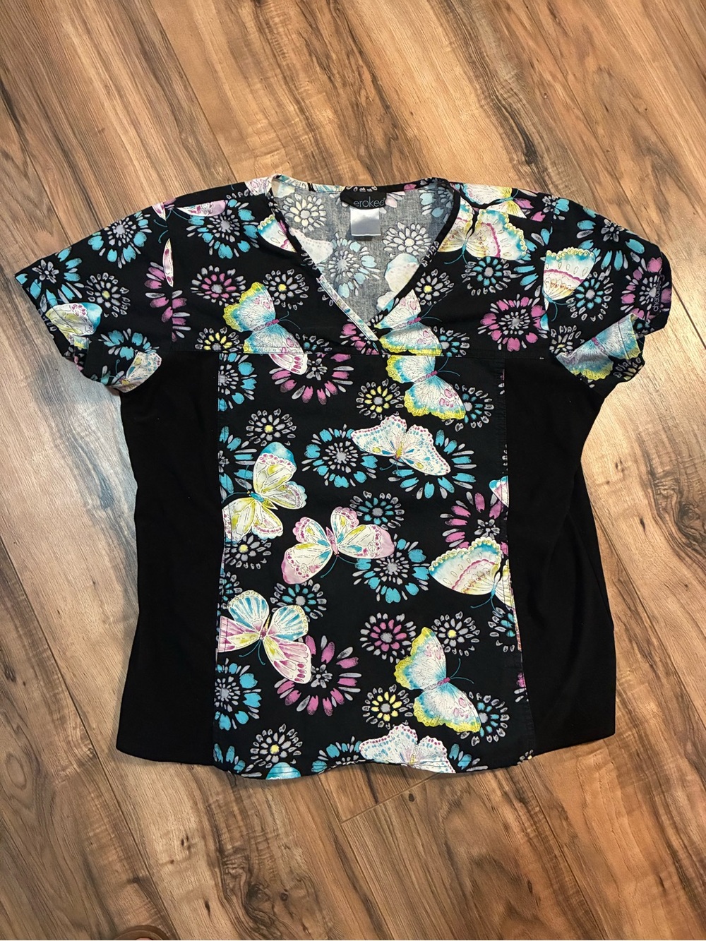 Cherokee Black Butterfly Floral V‑Neck Top